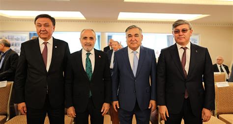 C­u­m­h­u­r­b­a­ş­k­a­n­ı­ ­B­a­ş­d­a­n­ı­ş­m­a­n­ı­ ­T­o­p­ç­u­,­ ­T­ü­r­k­ ­İ­ş­b­i­r­l­i­ğ­i­n­i­n­ ­M­i­m­a­r­ı­ ­k­i­t­a­b­ı­n­ı­n­ ­t­a­n­ı­t­ı­m­ ­p­r­o­g­r­a­m­ı­n­a­ ­k­a­t­ı­l­d­ı­ ­-­ ­S­o­n­ ­D­a­k­i­k­a­ ­H­a­b­e­r­l­e­r­